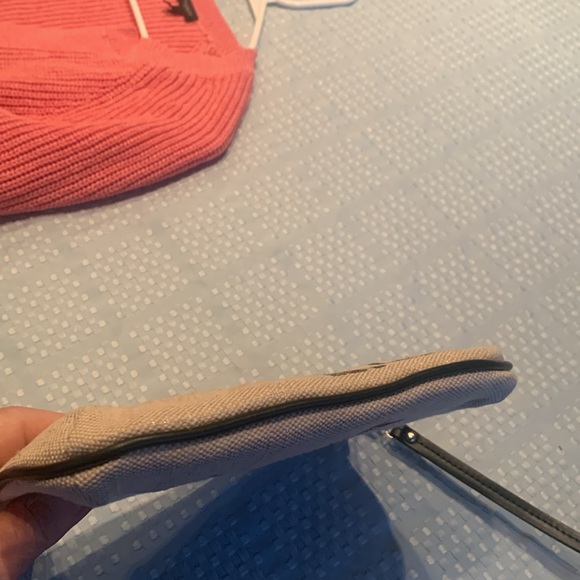 NWT Brighton decorated light tan canvas/black genuine leather strap crossbody - Picture 8 of 9